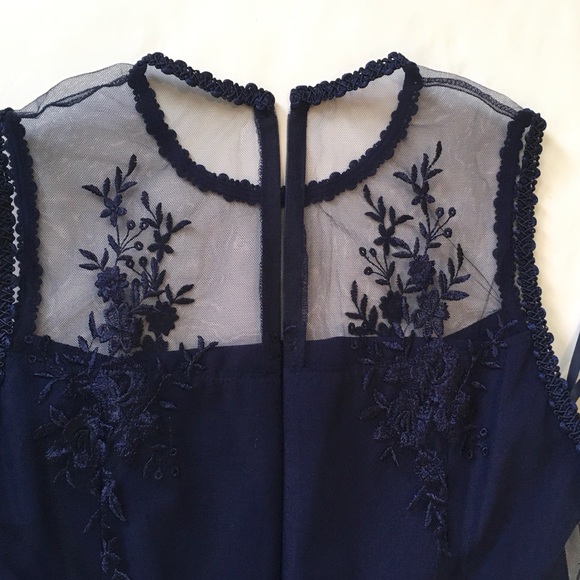 Nanette Lepore Lace Sheath Dress, Sz 10 - Picture 11 of 14